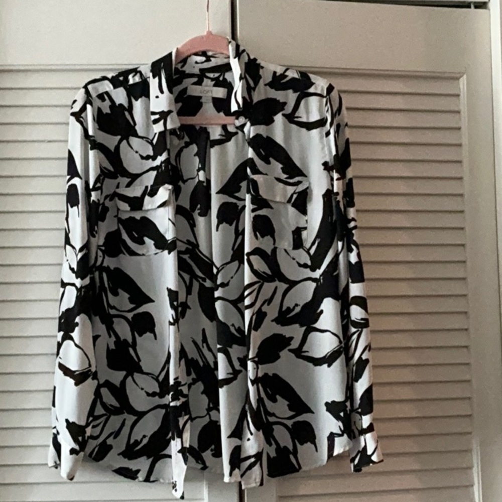 LOFT Black and White Boxy Button Down Shirt